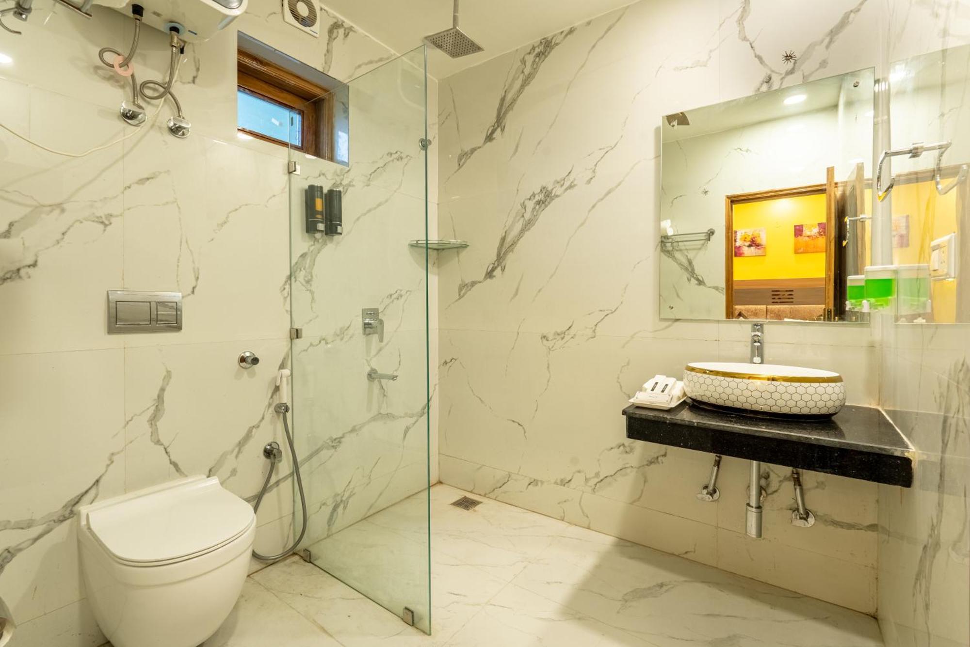 Lime Tree Hotel & One Bhk Serviced Apartment Noida - Sector 50 Metro Экстерьер фото